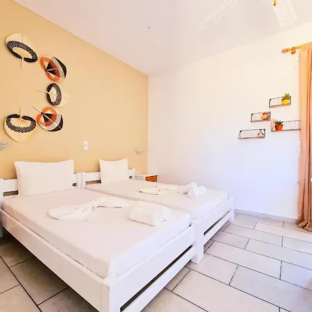 Kalamuria Apartment *
