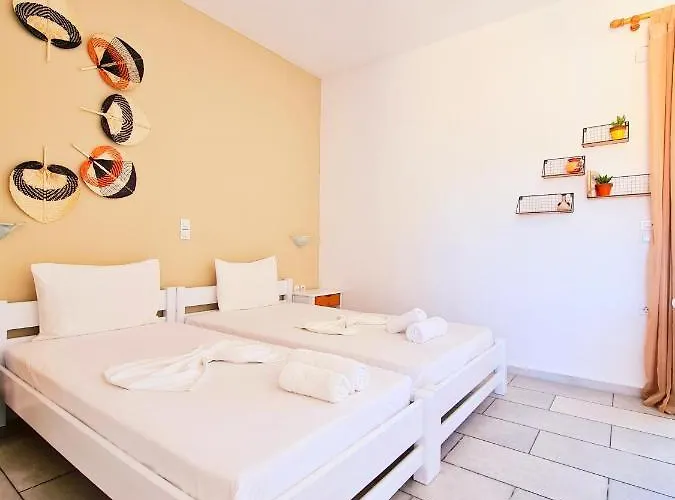 Kalamuria Apartment *